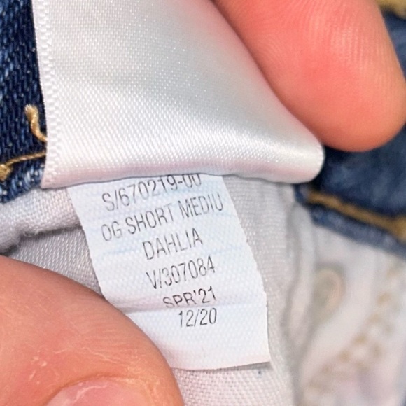 Old Navy Shorts Jean OG High Rise Distressed Raw Hem Denim Shorts Medium Wash - Picture 6 of 9